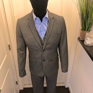 🎩Suit (3 Piece)🎩